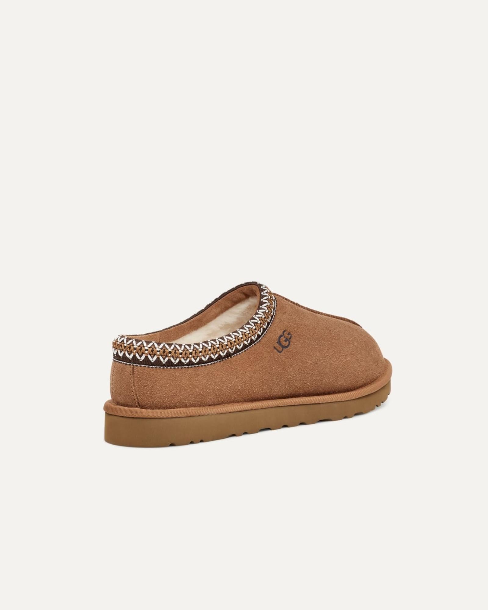 UGG 5950CHE