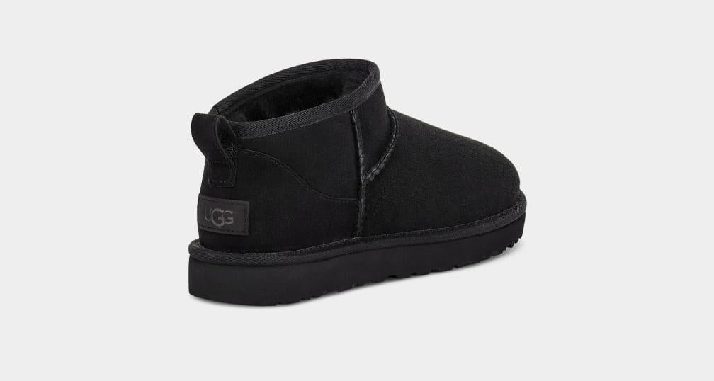 UGG 1116109BLK